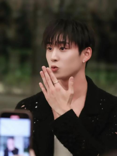 Элегантный эст снова перед вами, ведь я нашел очередную порцию фотографий с разных ракурсов и делюсь ими! 08