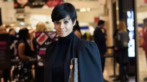 Перед смертью в 40 лет от рака желудка всемирно известный дизайнер и автор кирзаида Родригес написала: 01