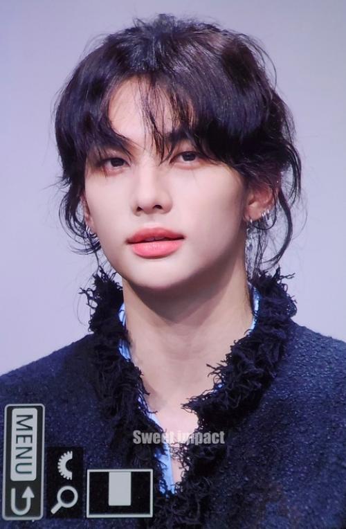 100824: хёнджин действительно красивый. 03 100824: хёнджин действительно красивый. 03