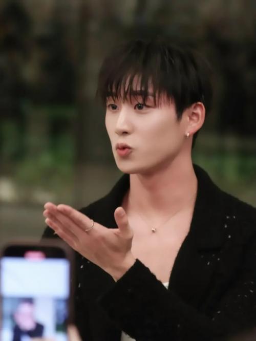 Элегантный эст снова перед вами, ведь я нашел очередную порцию фотографий с разных ракурсов и делюсь ими! 06