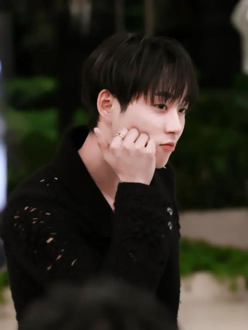 Элегантный эст снова перед вами, ведь я нашел очередную порцию фотографий с разных ракурсов и делюсь ими! 04