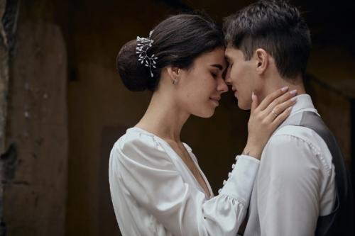 Доброе утро.  Впервые в жизни мне выпала честь выполнить свадебную причёску! 05