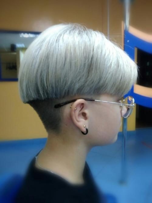 Салон модерн!   Красивые и стильные стрижки для девочек всегда были неотъемлемой частью модного образа. 03