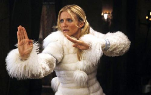 Кэмерон диаз дебютировала в кино в 1994 году - и её первым фильмом стала культовая Маска с Джимом Керри, которая сразу превратила её в звезду. 04 Кэмерон диаз дебютировала в кино в 1994 году - и её первым фильмом стала культовая Маска с Джимом Керри, которая сразу превратила её в звезду. 04