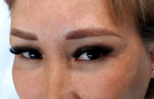 Ничто так не украшает женщину, как ее брови …. 01