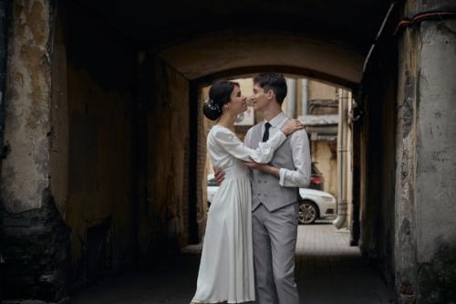 Доброе утро.  Впервые в жизни мне выпала честь выполнить свадебную причёску! 06