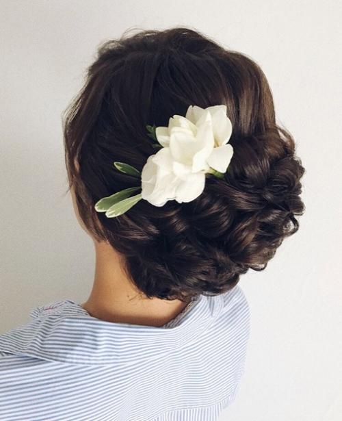Свадебная причёска на короткие волосы. 02
