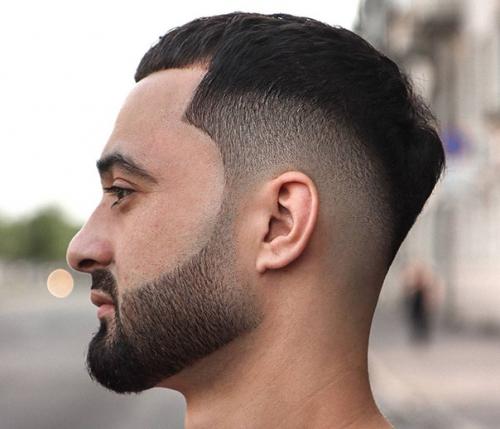 Модные мужские стрижки играют важную роль в создании образа в сезоне 2023-2024. 04 Модные мужские стрижки играют важную роль в создании образа в сезоне 2023-2024. 04