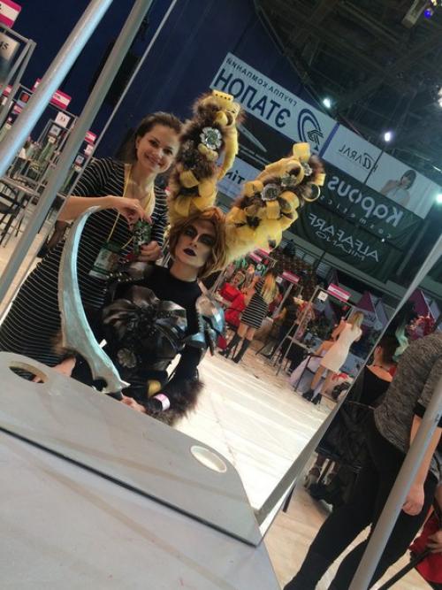 Я до сих пор перевариваю тот адриналин, что получила горсткой, заняв 3 места в двух номинациях Full Fashion Look и фантазийная причёска. 06