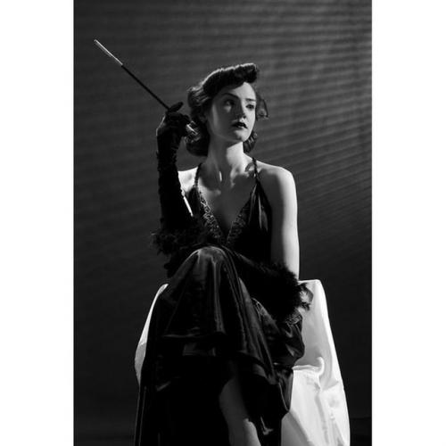 29 сентября: нуар. 01