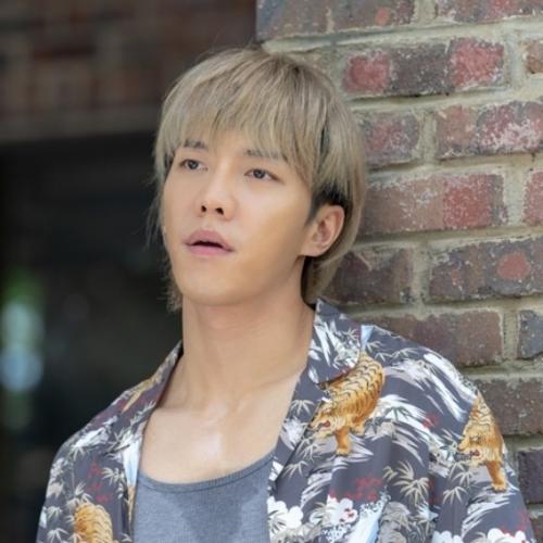 Lee Seung Gi превращается в дерзкого каскадера с золотым сердцем + привлекательный новый цвет волос в Vagabond. 02