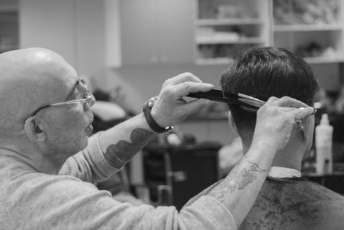 Ухаживайте за собой как джентльмен, а не как лицо неопределённой сексуальной ориентации. 01