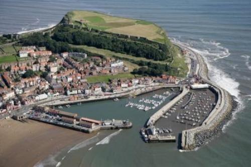 Начну с того, что мне очень нравятся всякие внесетовые фишечки от Марко на концертах? 03