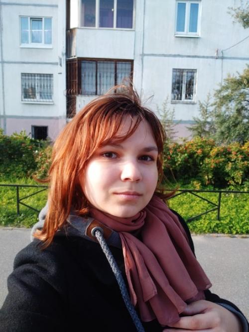 Я хотела себе красивые фотографии, но ветер решил, что мне надо слегка сменить прическу. 02