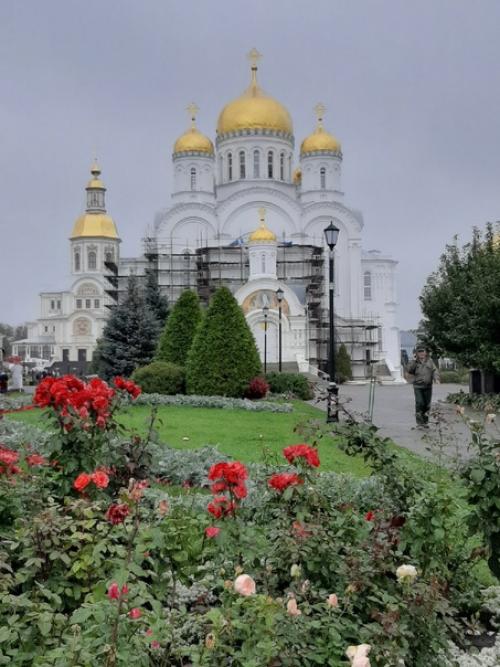 Дивеевский монастырь, раньше для меня - место силы, благости, душевного покоя. 05