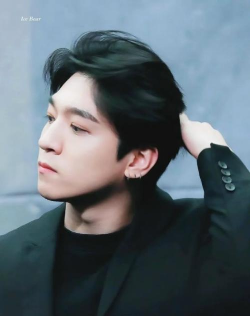 190126: сонджин из Day6 подстриг волосы. 08