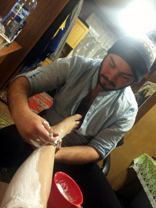 The Shaver.  Арт - пространство на хользунова 40 а, где в приятной домашней атмосфере можно послушать классическую музыку, кровосток, скрипи. 01