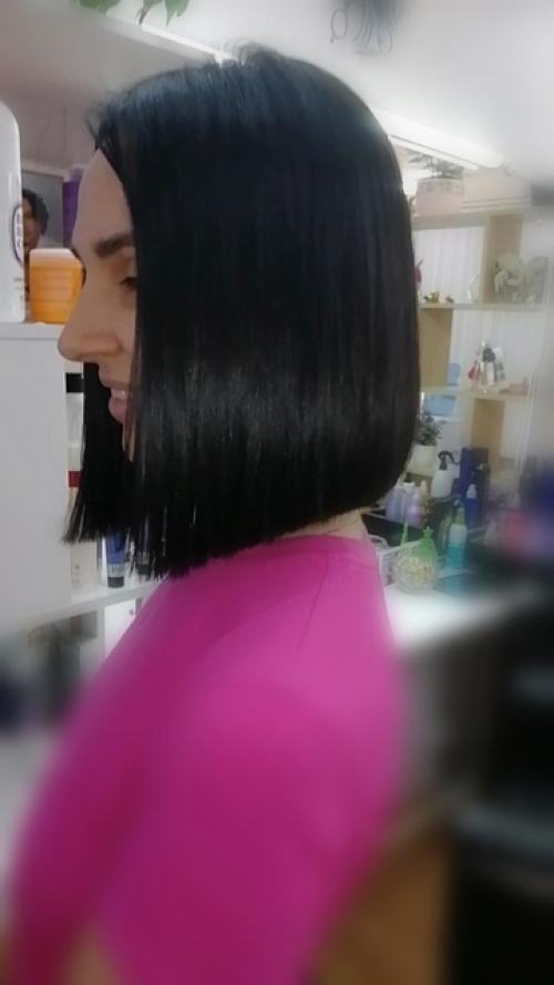 Модные стрижки на средние волосы с челкой и без. 08