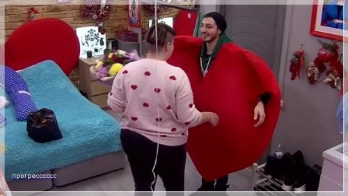 Не смогла в ССЛ глаз оторвать от шунечки, так хороша, так хороша весь эфир я любовалась ее новой, модной прической! 03