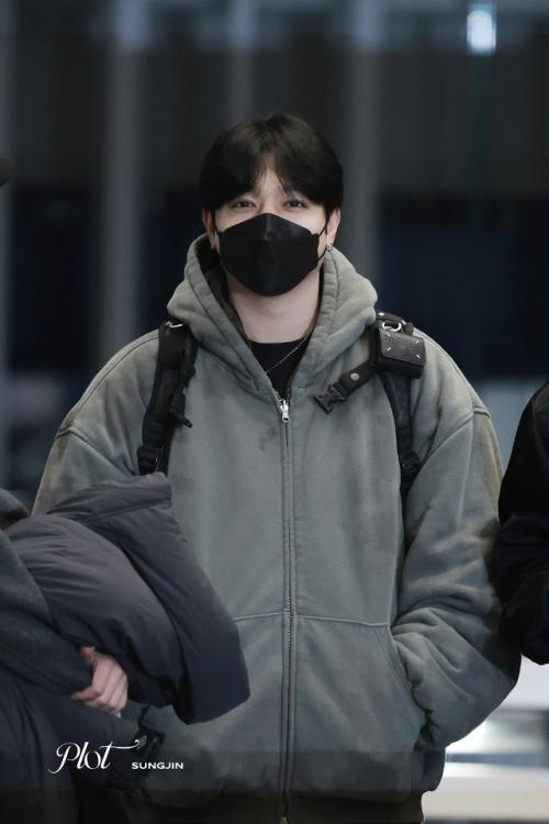 190126: сонджин из Day6 подстриг волосы. 07