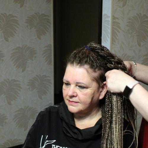 Праздничная неделя к своему завершению подходит. 02