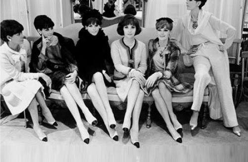 Дуъште манаа бир уруг бижиди Ийин, чалгааранчыгдыр, группада чугле чарлалдар деп. 05 Дуъште манаа бир уруг бижиди Ийин, чалгааранчыгдыр, группада чугле чарлалдар деп. 05