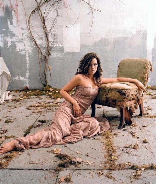 Фотосессия Кейт бекинсейл и Хью джекмана в 2004 году перед выходом Ван Хельсинга. 02