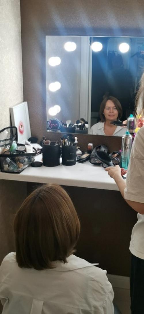 Я второй раз в жизни профессиональный макияж делала. 01 Я второй раз в жизни профессиональный макияж делала. 01