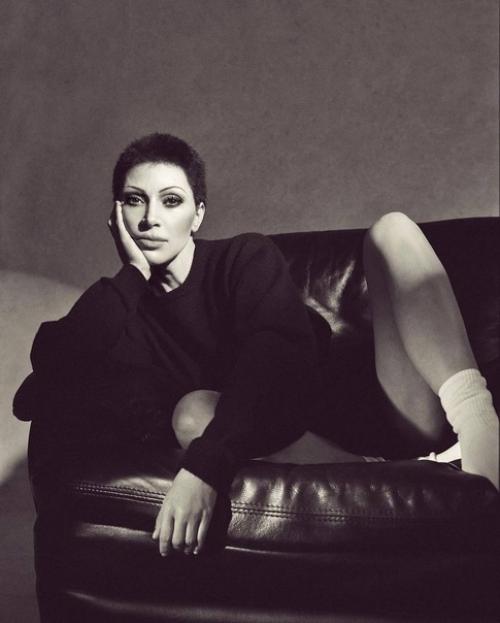 Ким кардашьян экспериментирует с имиджем. 02