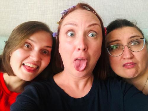 В нашей семье много женщин! 01