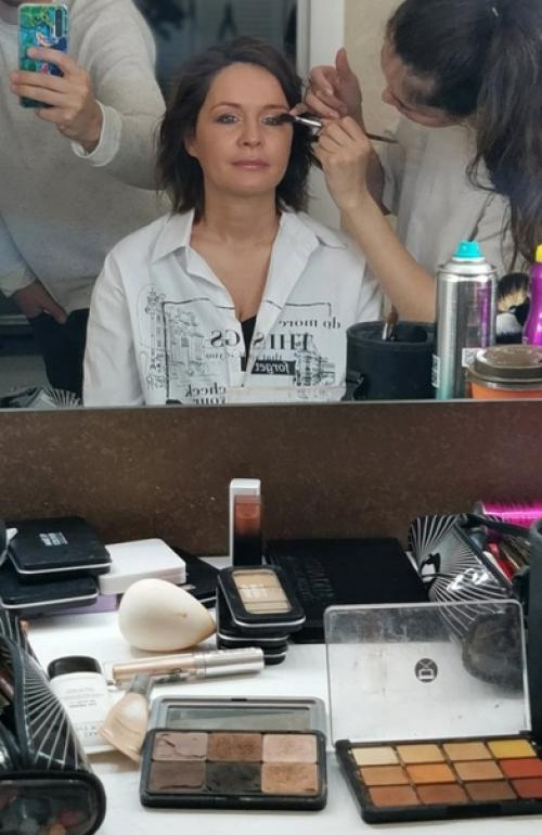 Я второй раз в жизни профессиональный макияж делала. 02 Я второй раз в жизни профессиональный макияж делала. 02