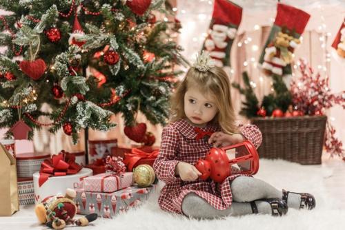 Добрый день, ищу девушку для съёмки в фотостудии (зефир или атмосфера. 05