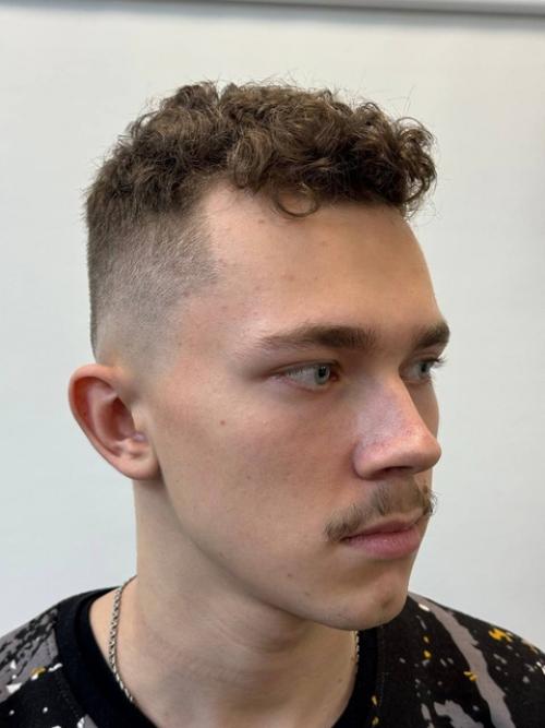 Мужскиестрижки барбер стильныйобраз встречайте мою новую модель стрижки LOW Taper Fade с мини - кудрями. 01