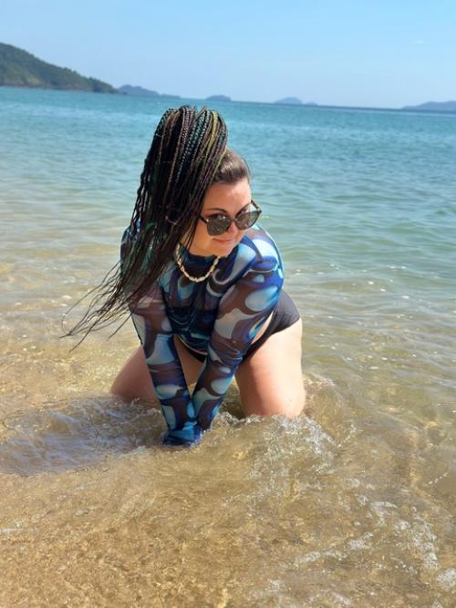 Неужели кто-то без прически на море летит? 03