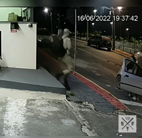 Парень настоящим героем оказался.