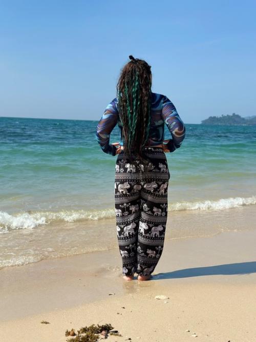 Неужели кто-то без прически на море летит? 02