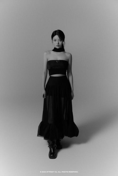 201123: кина из Fifty Fifty на пути на церемонию Billboard Music Awards. 03 201123: кина из Fifty Fifty на пути на церемонию Billboard Music Awards. 03