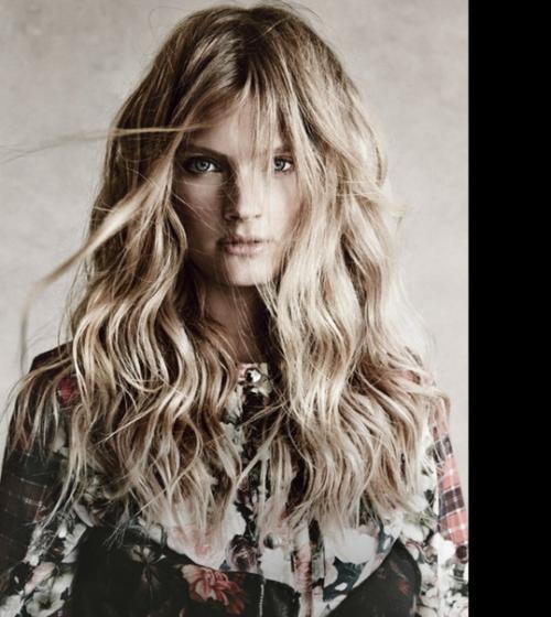 Небрежные локоны. Локоны - это всегда красивая и женственная прическа. 03