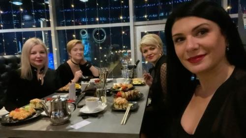 У нас с девочками прошла тематическая фотосессия. 05