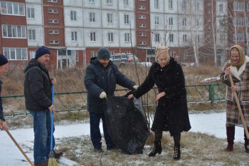 Такой показухи я давно не видел. 02