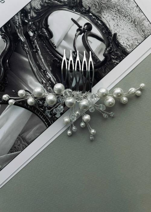 Дорогие невесты! 
Моё творчество - это не только элегантные чекеры и колье.  