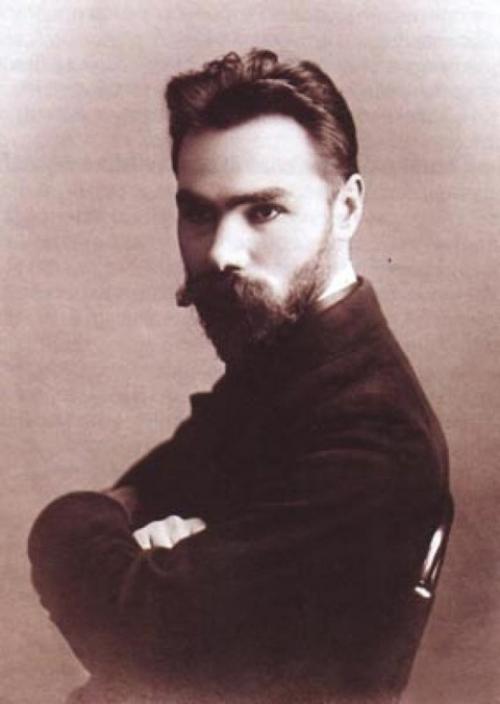 13 декабря родился Валерий Яковлевич Брюсов. 01