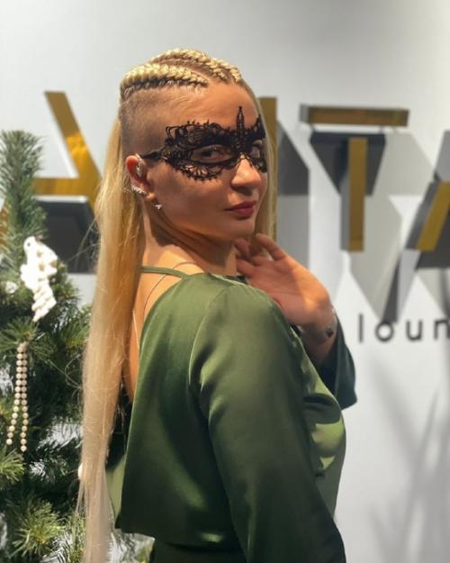 Современная снегурочка будет выглядеть так! 01