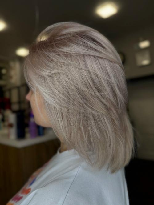 Очень заметно, как каскадные стрижки - снова врываются в чат.
