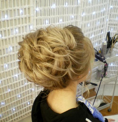 Еще не могу пропустить никак шикарную невесту с безумно красивыми глазами! 01