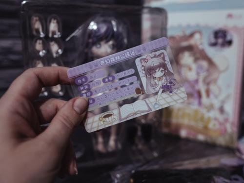 У меня по плану было другое, но в виде экстренного включения тут будет ночная распаковка фиолетовой кошечки из рисовых историй! 02