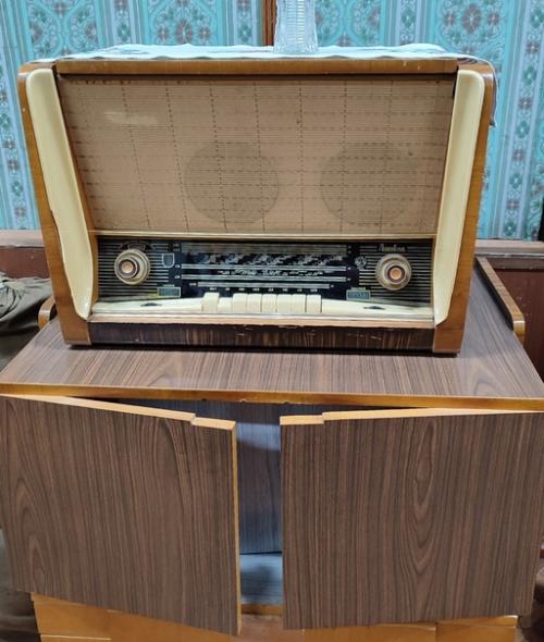 Кошмар воскресного вечера школьных лет: Ира, ты пришила свежий воротничок к форме? 03 Кошмар воскресного вечера школьных лет: Ира, ты пришила свежий воротничок к форме? 03