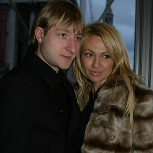 Яна рудковская показала архивные фото в честь годовщины знакомства с Евгением Плющенко. 03