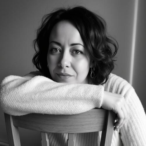 Ну все уже с искусственным интеллектом поигрались интересно примерить разные образы, прически и цвет волос. 01