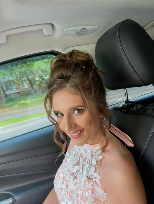 Мало кто знает, что Сергей Лазарев уже больше 10 лет воспитывает свою племянницу Алину как родную дочь. 04